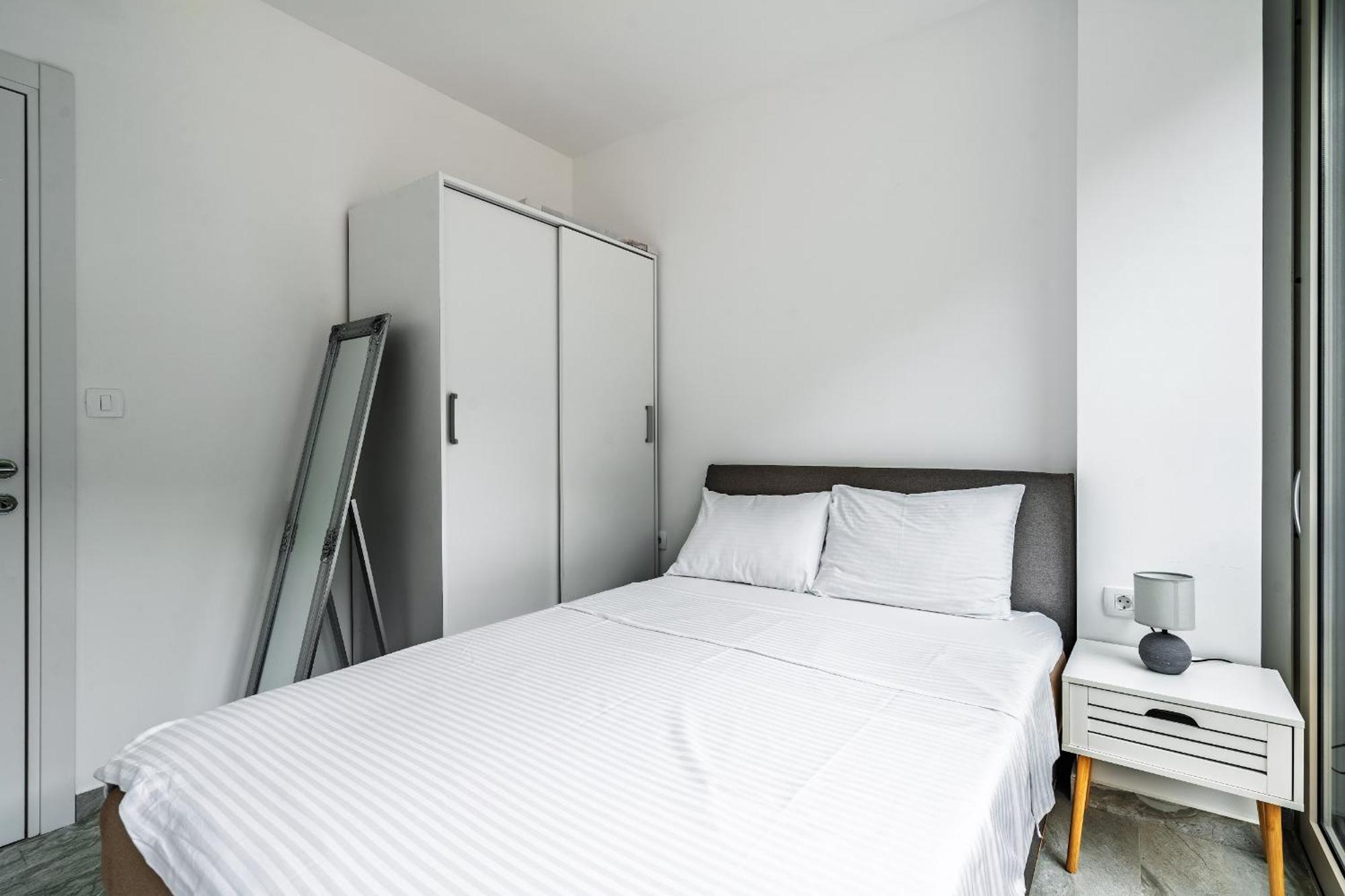 Aura Tower Aparments By In Property Rafailovici Exterior foto